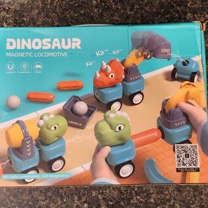 NIB - Dinosaur Magnetic Locomotive - MOONTOY STEM